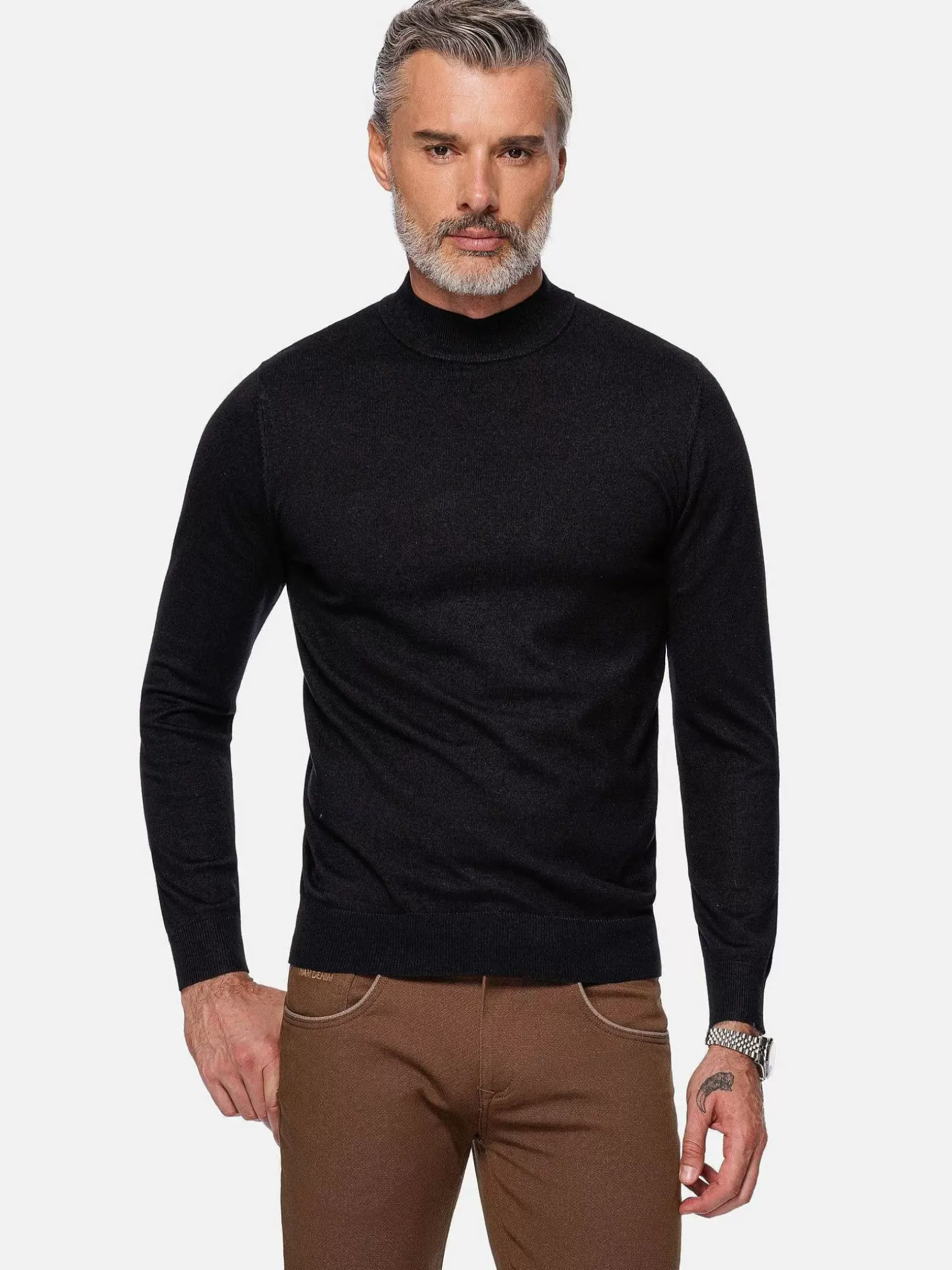 Siena Round-Necked Black Sweater
